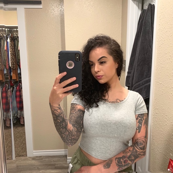 Meet your Posher, Makenzie - Picture 1 of 1